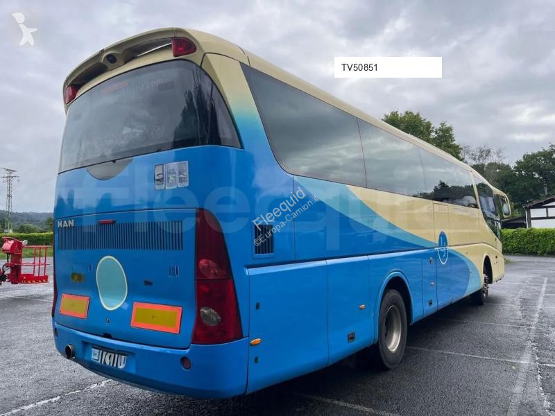 حافلة Irizar PB