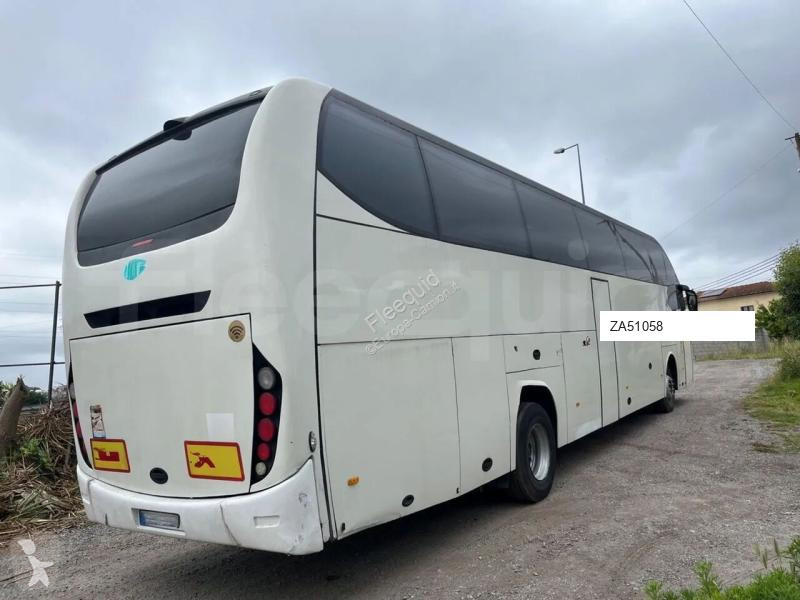 Междуградски автобус Scania Atomic