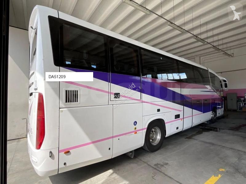 Междуградски автобус Irizar i6