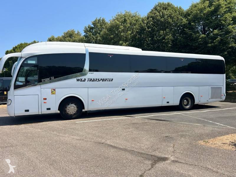 Междуградски автобус Irizar