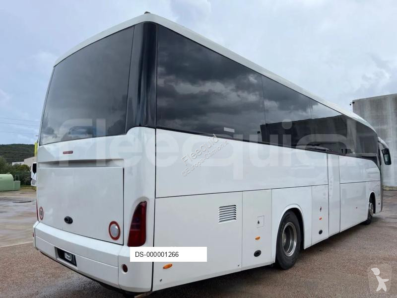 Ônibus viagem Irisbus 389