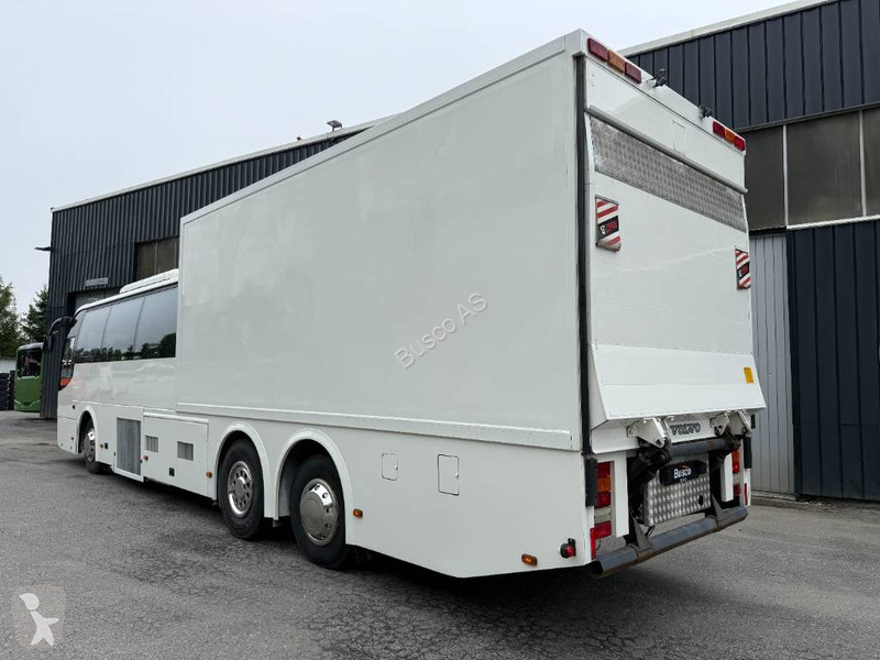 Távolsági autóbusz Volvo B12M Kombi