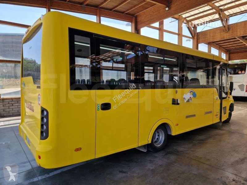 Междугородний автобус Iveco