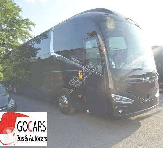 Междугородний автобус Irizar 61+1+1