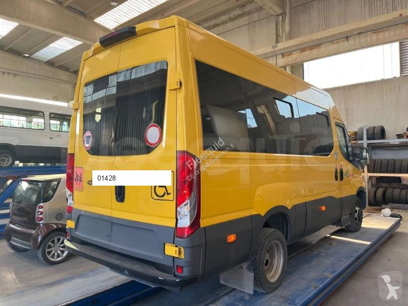 Iveco Daily coach