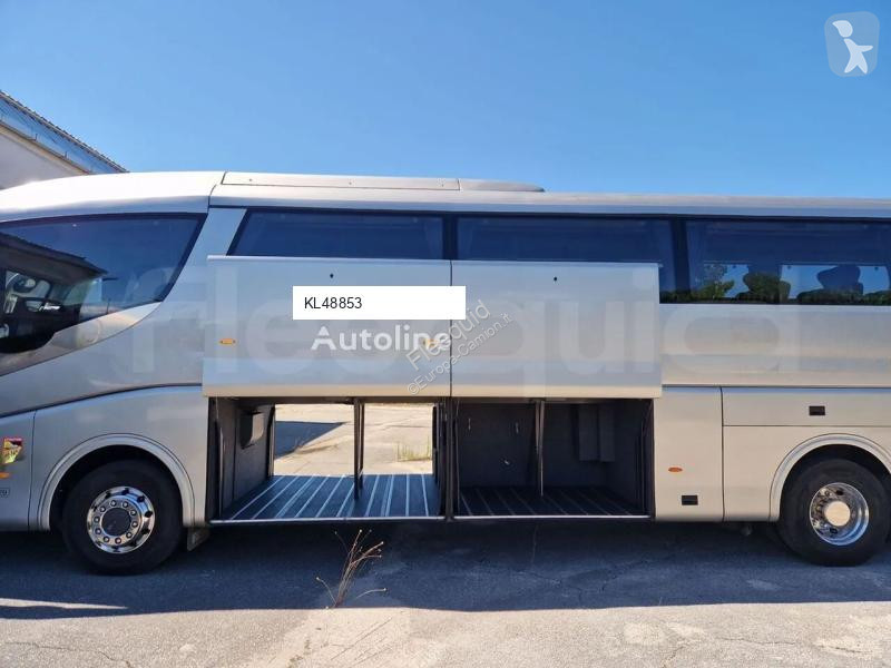 Autobus Irizar PB