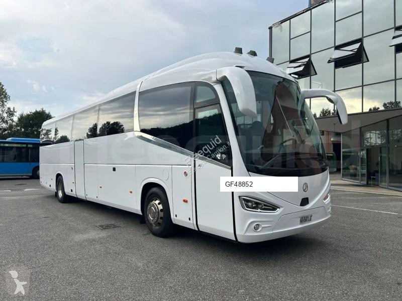 Междуградски автобус Irizar i6