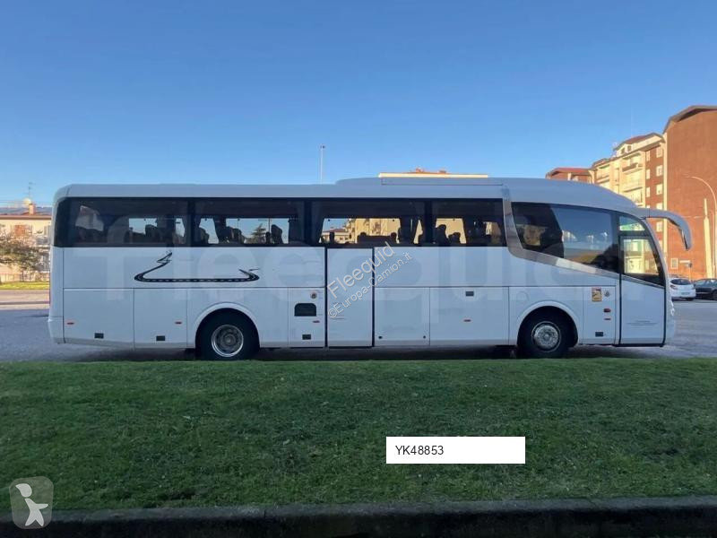 Междуградски автобус Irizar i6