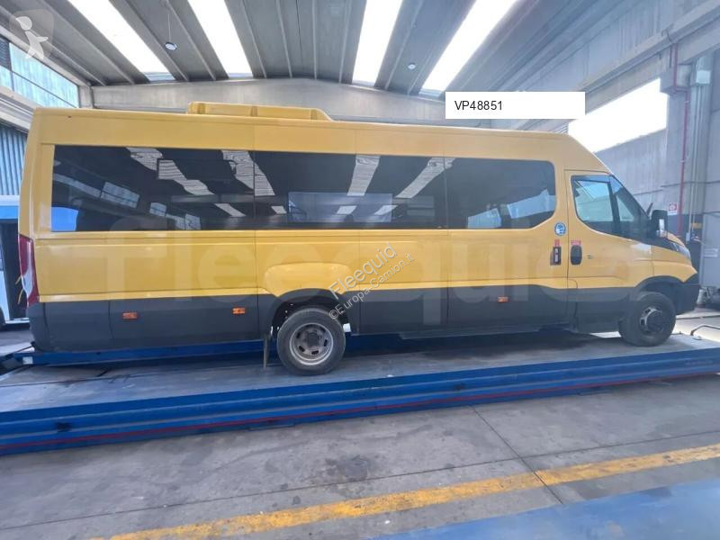 حافلة Iveco Daily