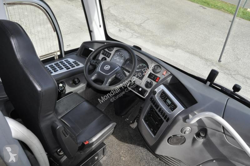 Междуградски автобус Irizar  I613.35  Integral