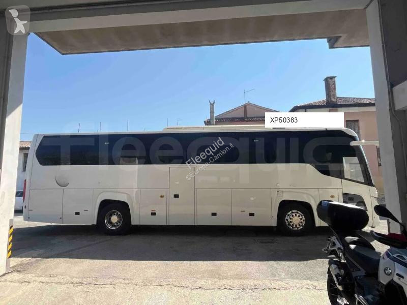 Междуградски автобус Scania Touring HD