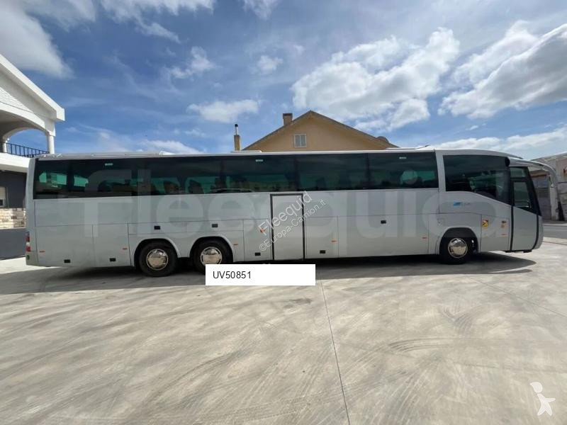 Междуградски автобус Irizar