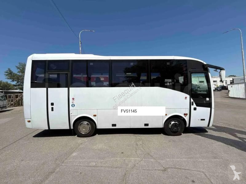 Autobus Isuzu Novo