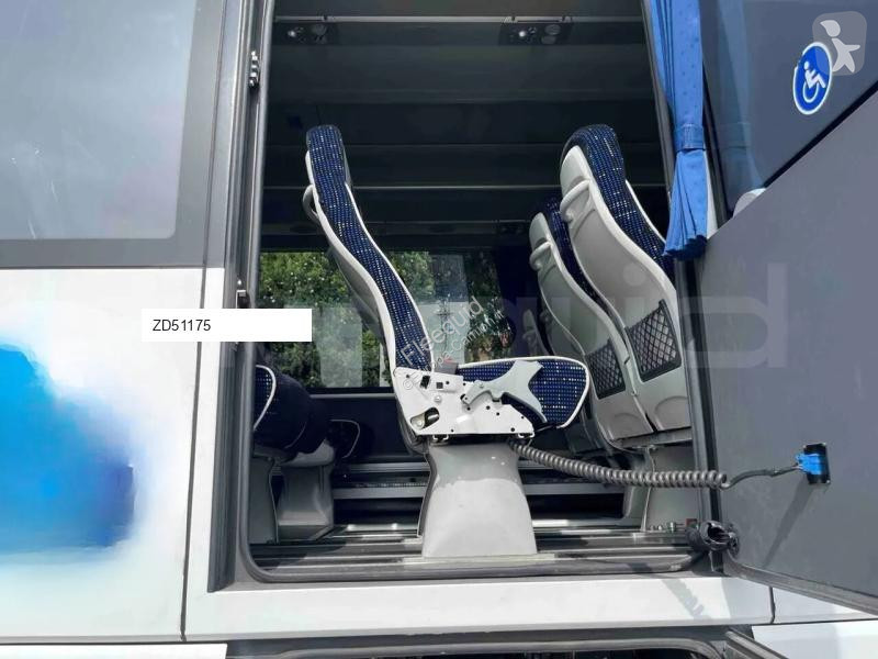 Междуградски автобус Irizar i6