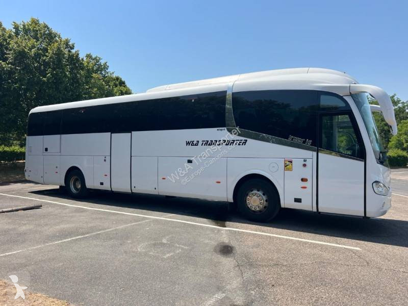Междуградски автобус Irizar