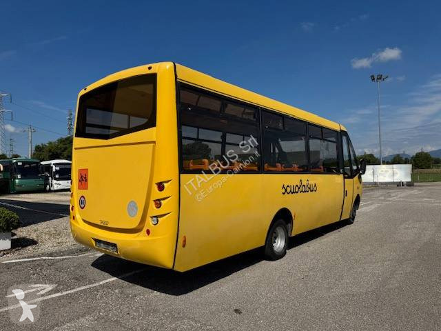 Междуградски автобус Iveco 65 C CACCIAMALI