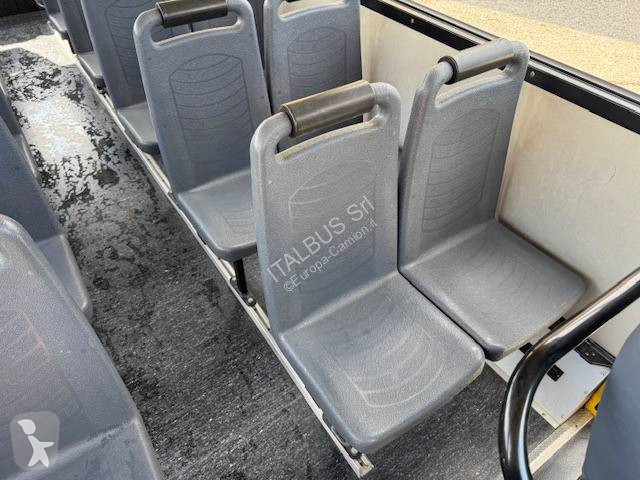 Междуградски автобус Mercedes 614 DF