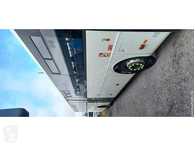 Távolsági autóbusz