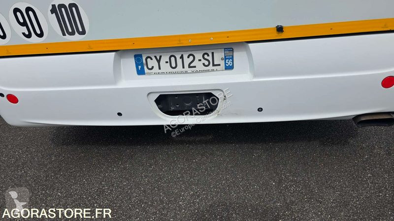 Autocar Peugeot 208