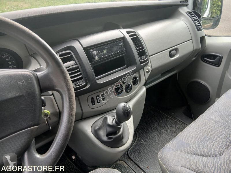 Autocar Renault TRAFIC