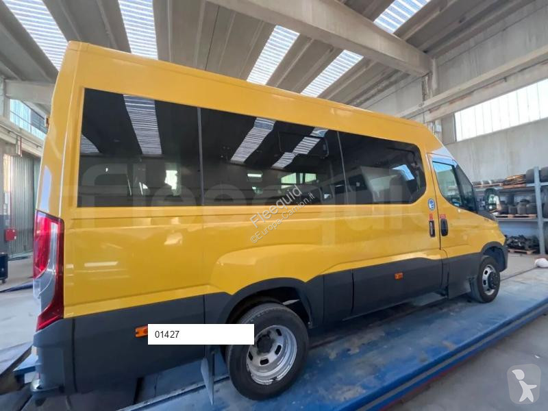 Rutebil Iveco Daily