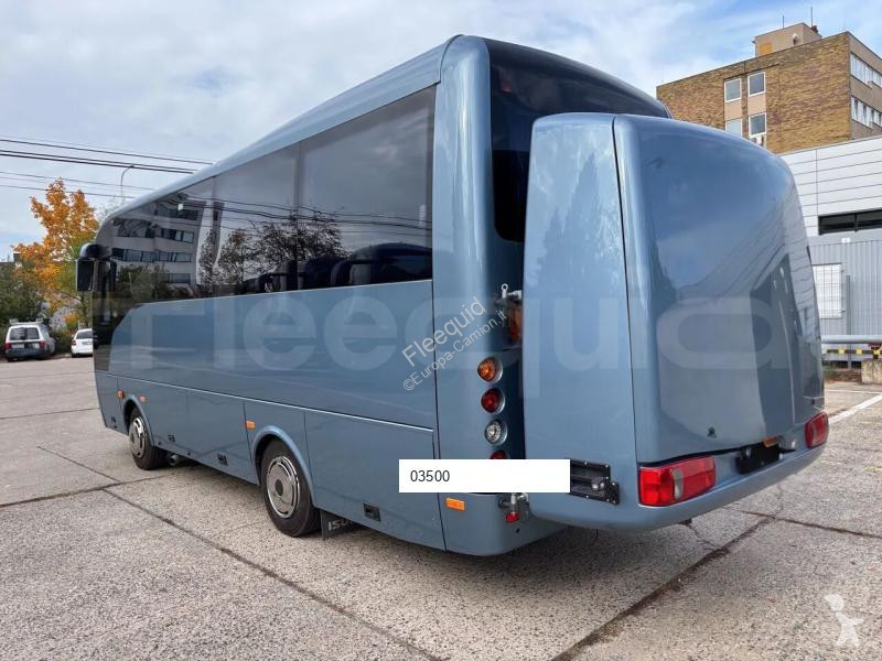 Rutebil Isuzu Novo