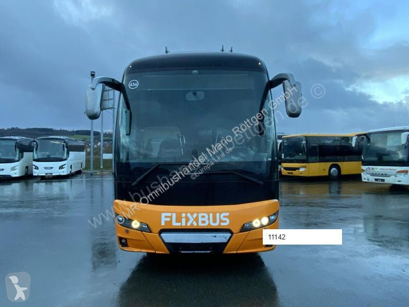 حافلة Neoplan L