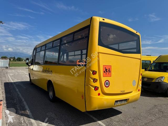 Rutebil Iveco CACCIAMALI 65