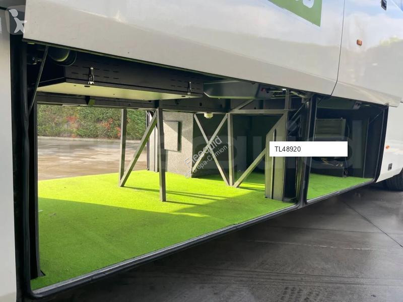 Междуградски автобус Irizar i6