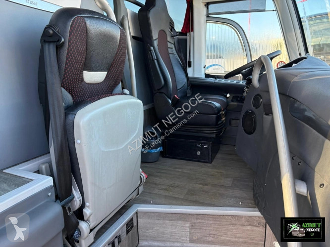 Междуградски автобус Irizar IRIZAR
