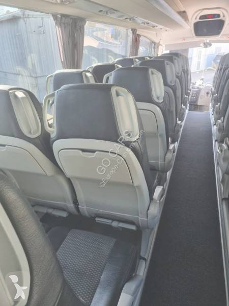 Междуградски автобус Irizar i6s 13.35 57+1+1