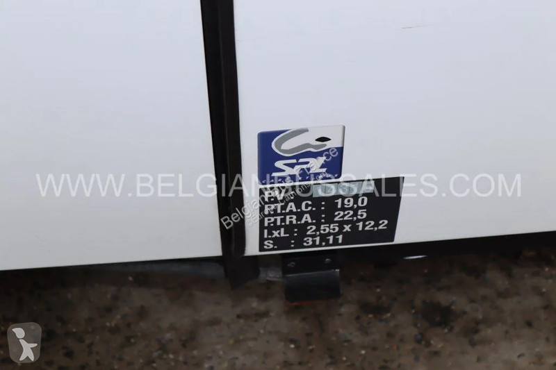 حافلة Iveco / 12.8m / Lift / Full Option