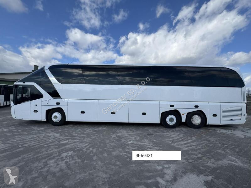 Междуградски автобус Neoplan