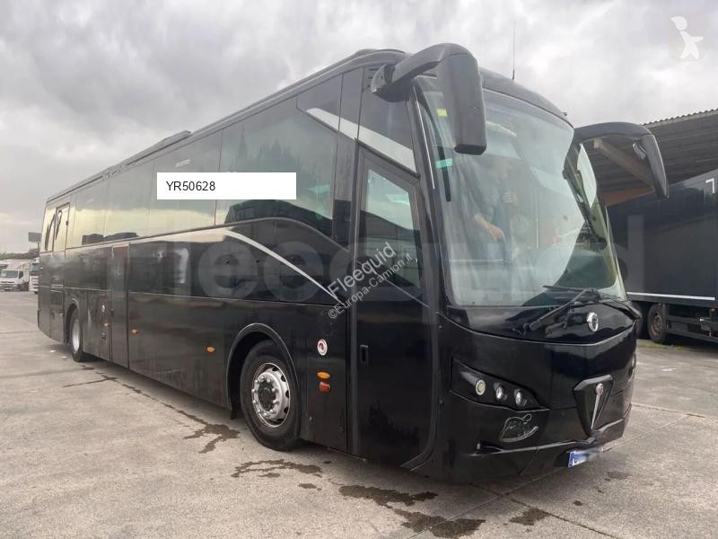 Междуградски автобус Irisbus
