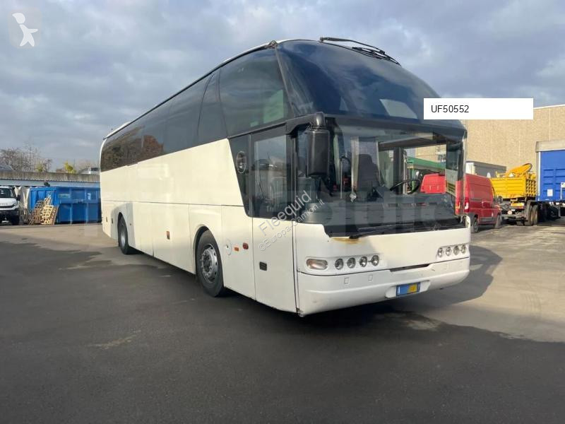 Междуградски автобус Neoplan