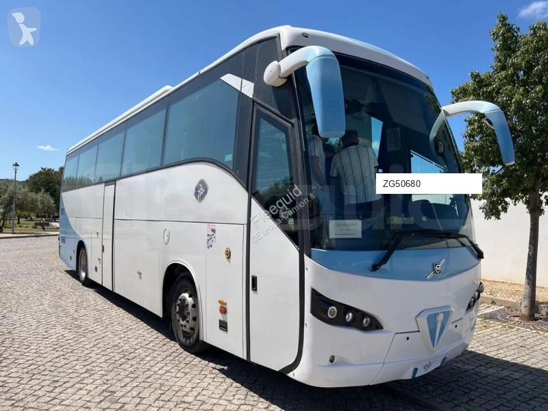 Междуградски автобус Volvo B12