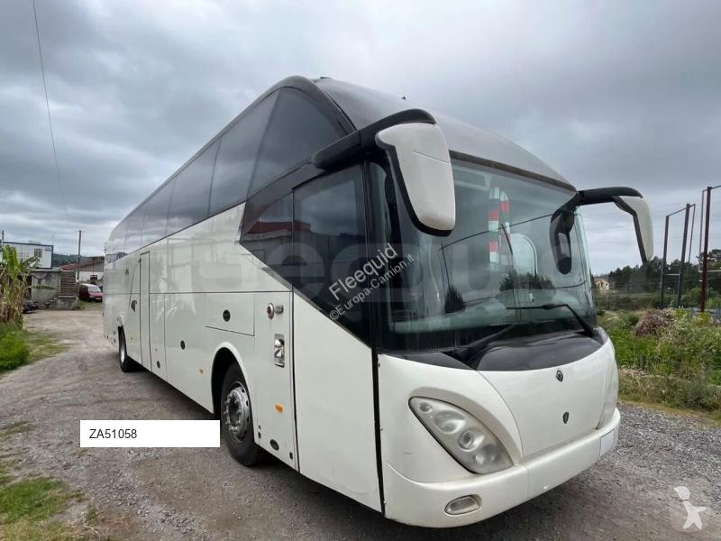Междуградски автобус Scania Atomic