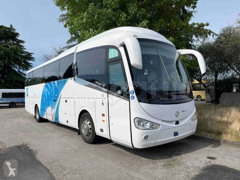 Междуградски автобус Irizar i6