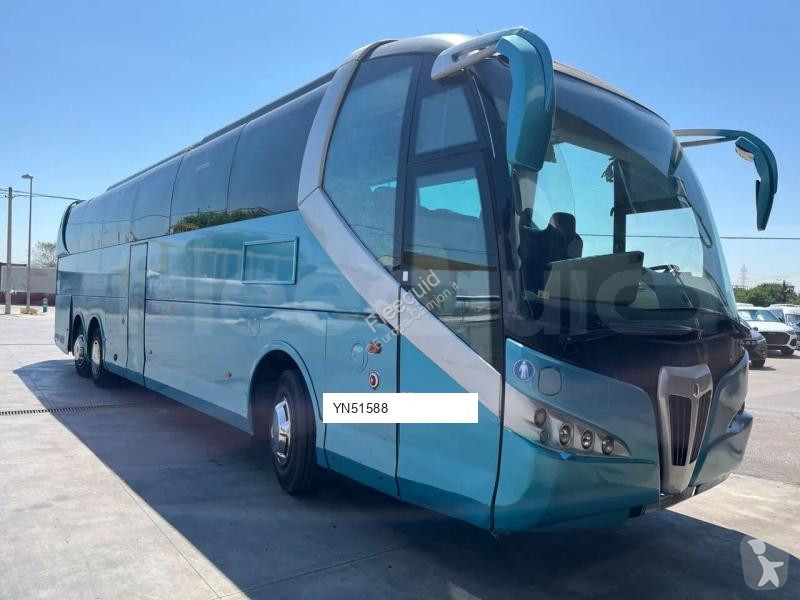 Autobus Mercedes Noge