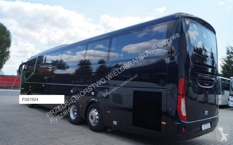 Междуградски автобус Irizar I6