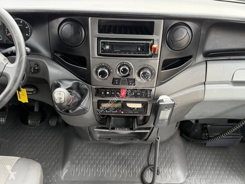 Véhicule utilitaire Iveco 50C17
