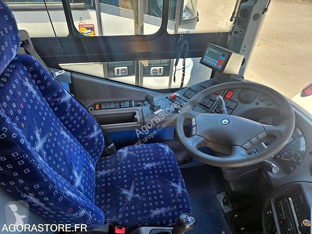 Távolsági autóbusz