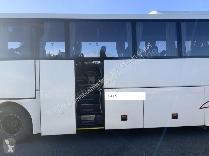 MAN R 09  C coach