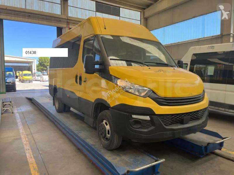 Iveco Daily coach