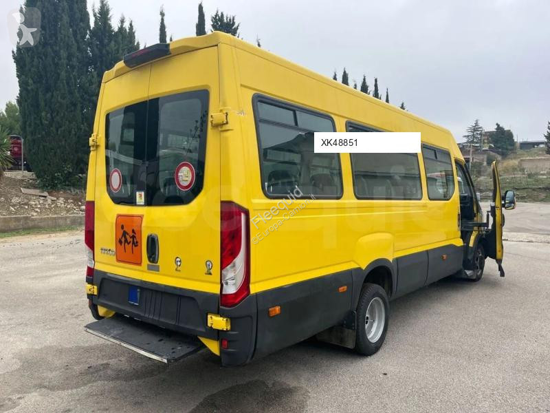 Междуградски автобус Iveco Daily