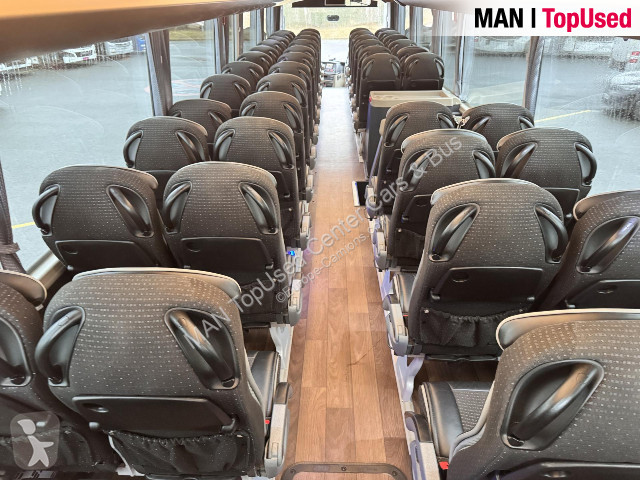 Междуградски автобус Neoplan Tourliner 53 pax...
