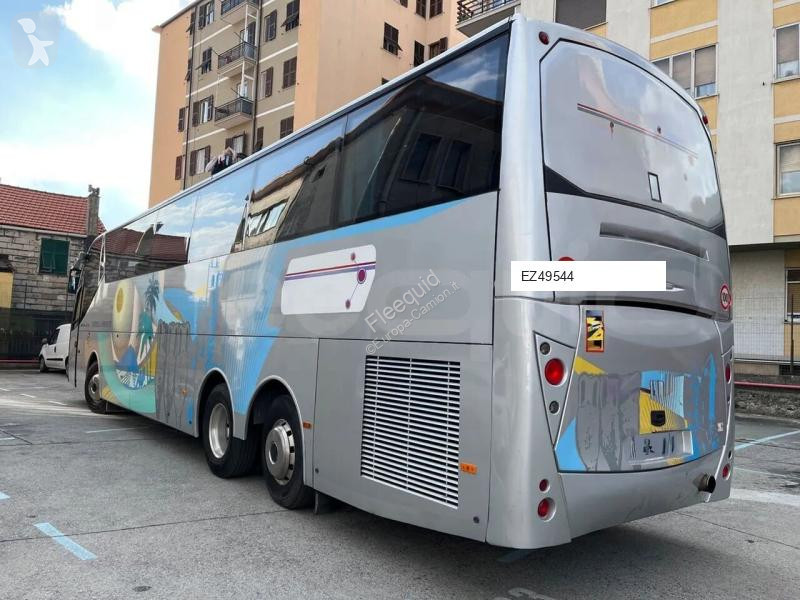 Междуградски автобус Iveco 389