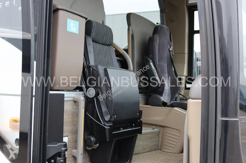 حافلة Iveco / 12.8m / Lift / Full Option
