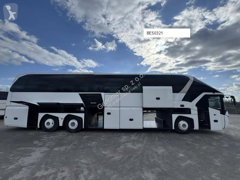 Междуградски автобус Neoplan