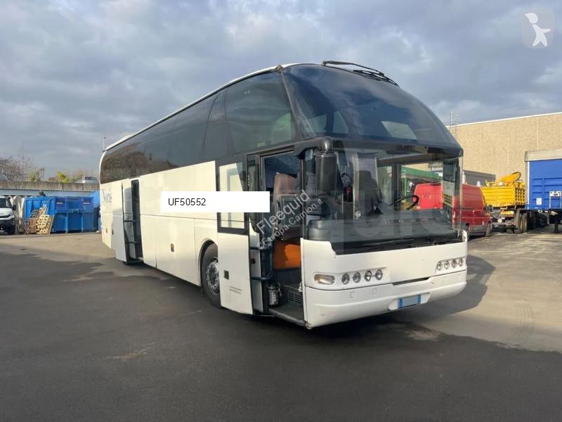 Междуградски автобус Neoplan